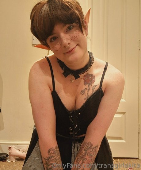 transgirlakira Nackt