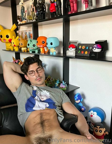 efureimu Nacktbilder von OnlyFans