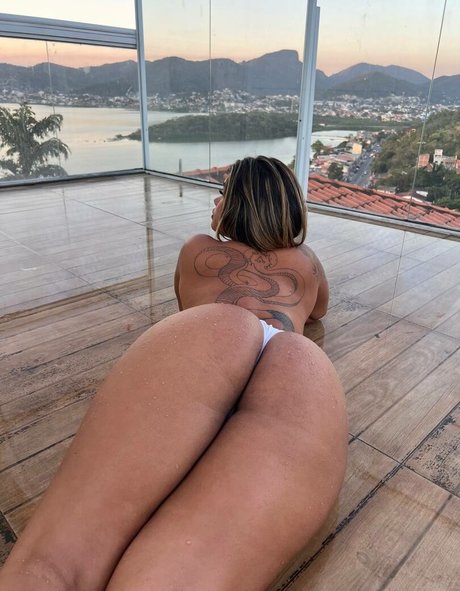 Kamille Dias OnlyFans schlank