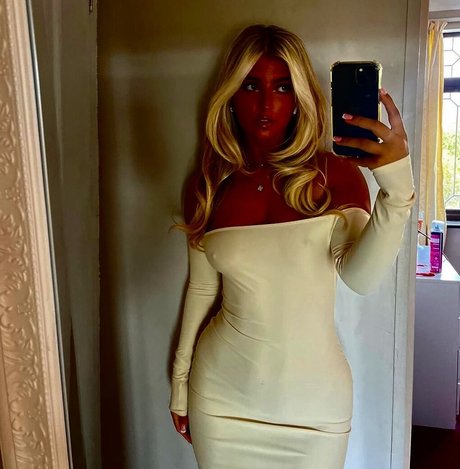 Izzy Taffs Nacktbilder-Leaks von OnlyFans