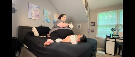 celiabbwfree OnlyFans