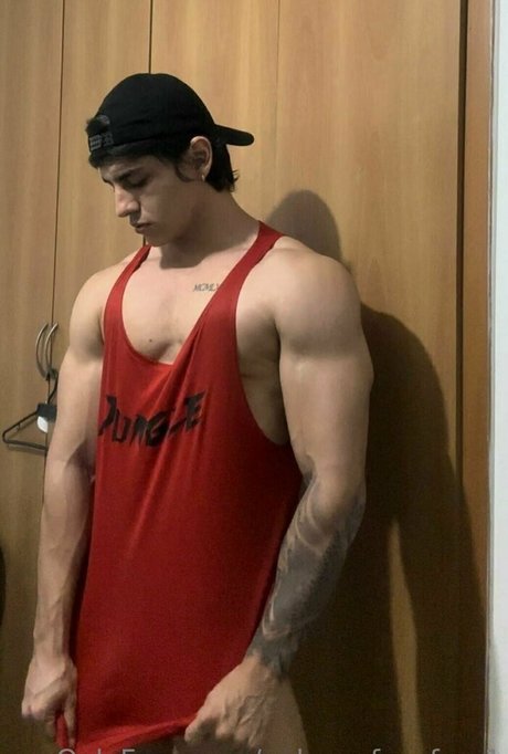 poloxxxfansfree1 Porn OnlyFans Leak