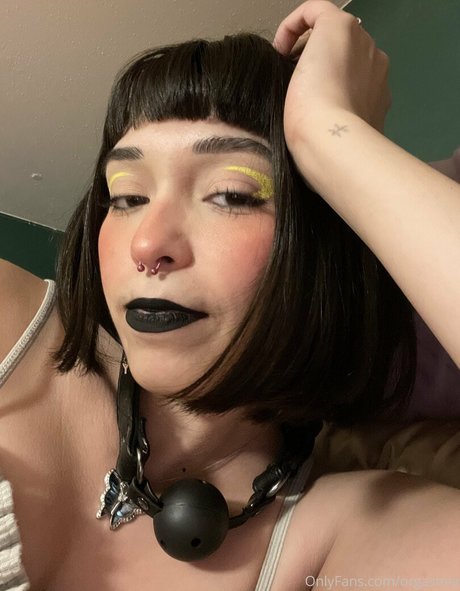 sexychamele0n Leaked OnlyFans Sex Tape