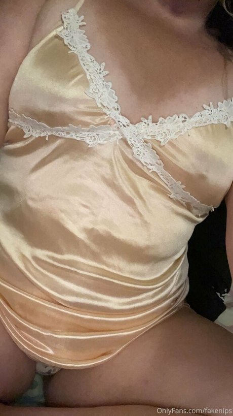 fakenips Nacktpornos von OnlyFans geleakt