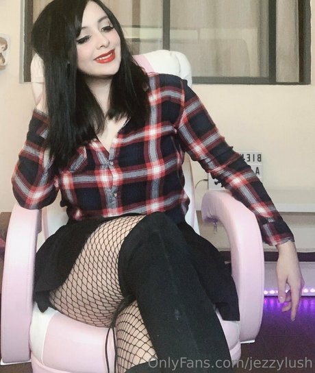 Jezzylush OnlyFans Fotos