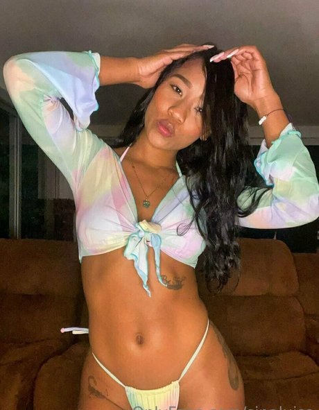 sinaluisa OnlyFans Striptease