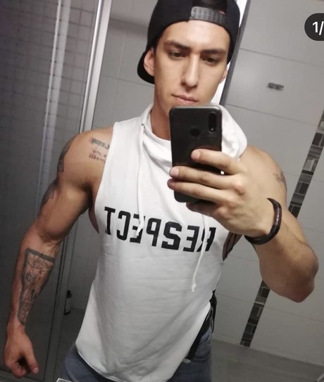 ANDRE STRIPER OnlyFans-Fotos