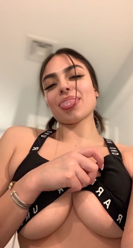 Mia Robin Nackt auf OnlyFans Leaks