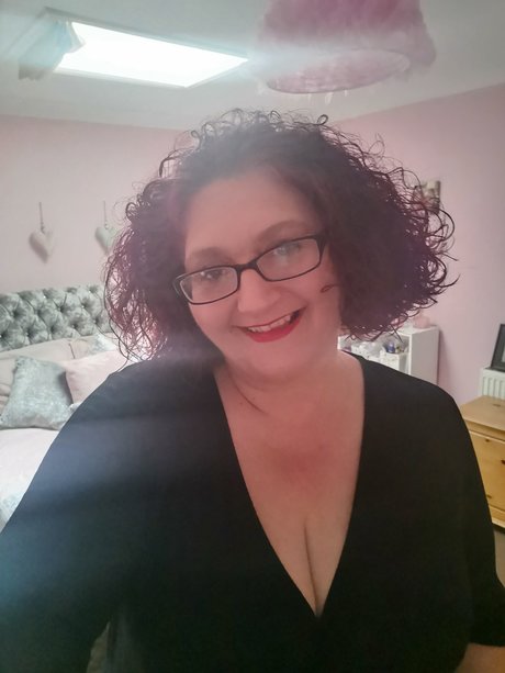 Bella Switch OnlyFans geleakter Pornografie