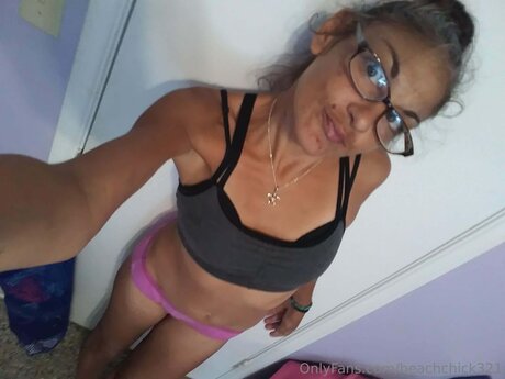 Beach Chick 321 Nacktbilder OnlyFans