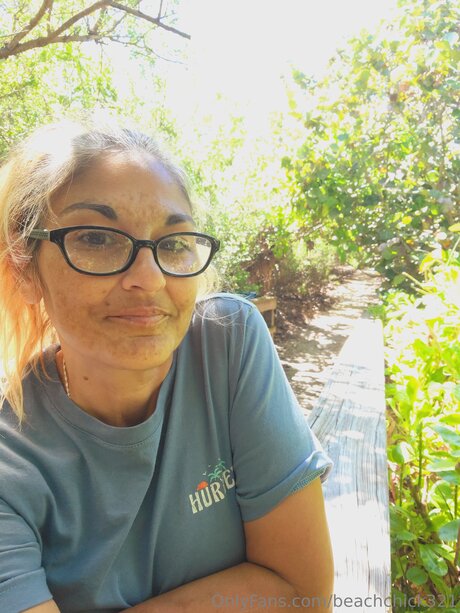 Beach Chick 321 OnlyFans-Bilder