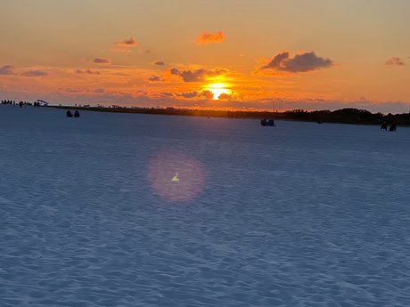 Catch me while I am here_ OnlyFans Fotos