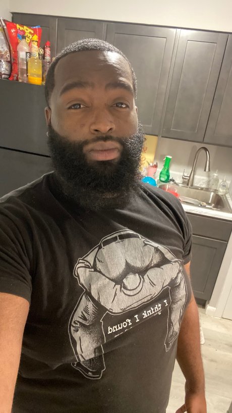 _Bearded Bully_ Nacktbilder von OnlyFans geleakt