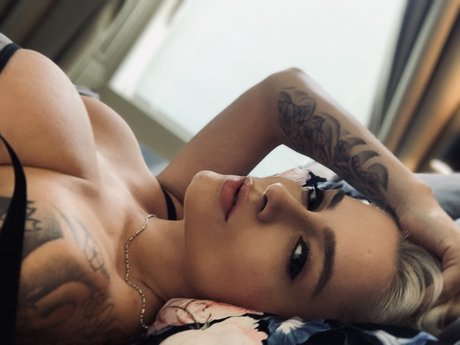Mila Milan Nacktbilder geleakt OnlyFans geleakt