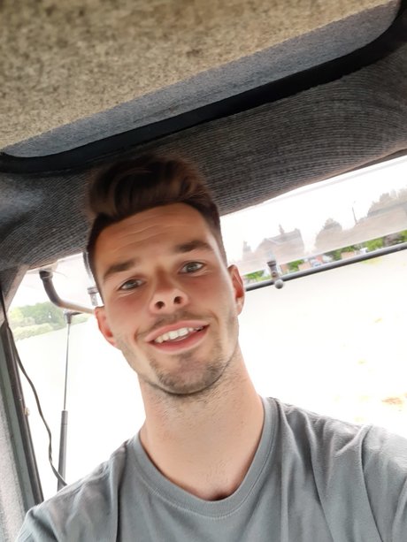 Michiel Nacktbilder von OnlyFans geleakt