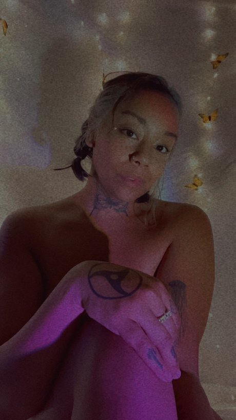 Barefoot Brunette Leaked OnlyFans Porn