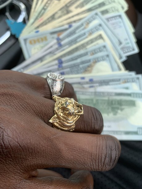 Petty bloko Nacktbilder geleakt OnlyFans