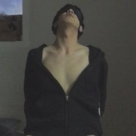 MINTE Nacktbilder von OnlyFans geleakt