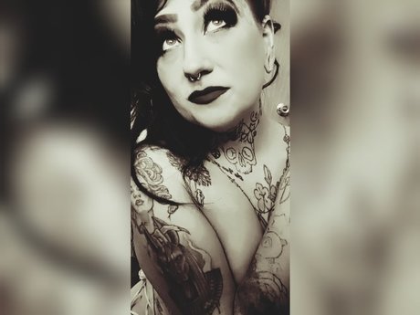 LostVegas_ NurlyFans-Pornoleaks