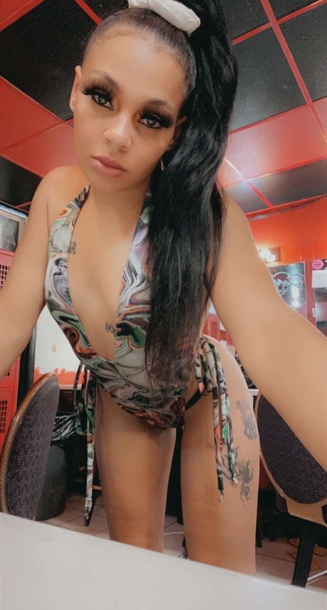 Champagne_ Leaked OnlyFans Bilder