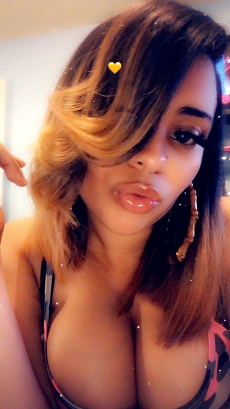 Cardi Redd Nacktbilder von OnlyFans geleakt