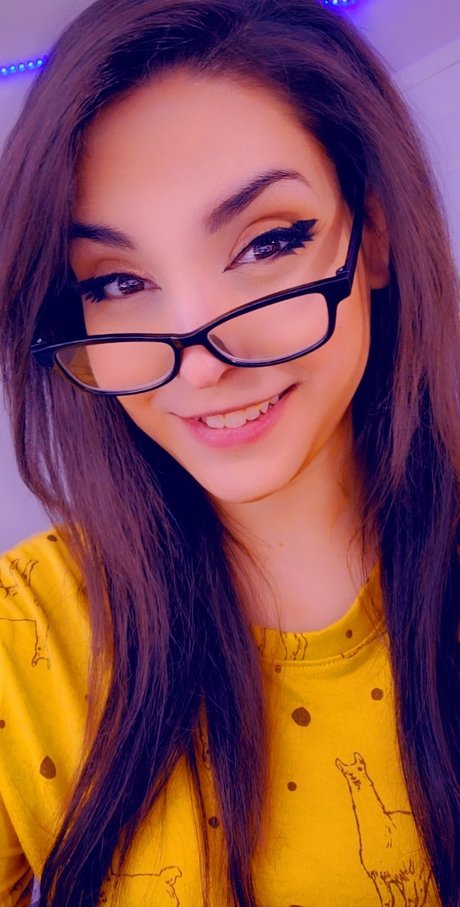 Cara Winters OnlyFans Gratis-Inhalte