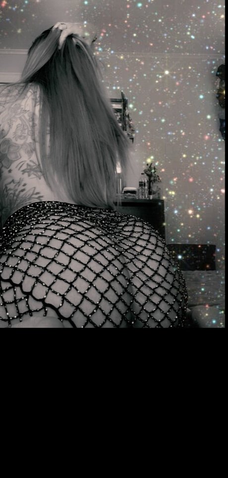 Missbaker_ OnlyFans Pornografie