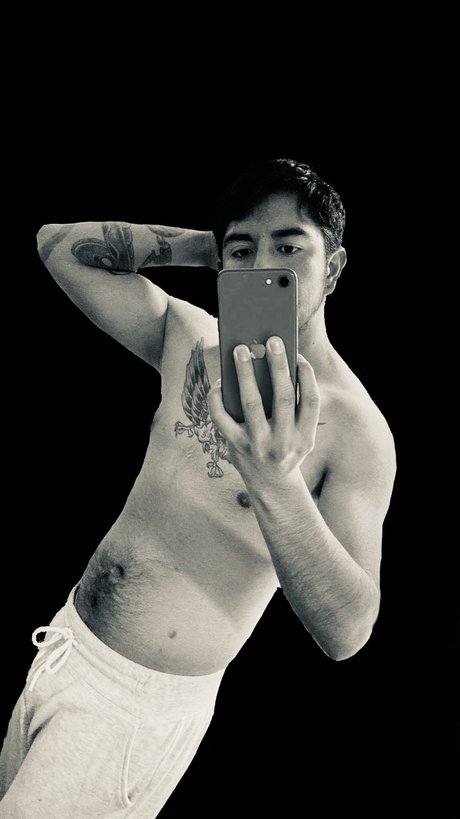 Jareto Sextape OnlyFans Nacktbilder