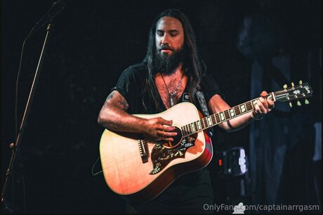 Captain Arrgasm OnlyFans Inhaltstyp
