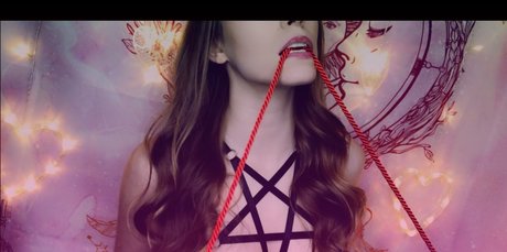 Anna Banana OnlyFans Nacktbilder geleakt