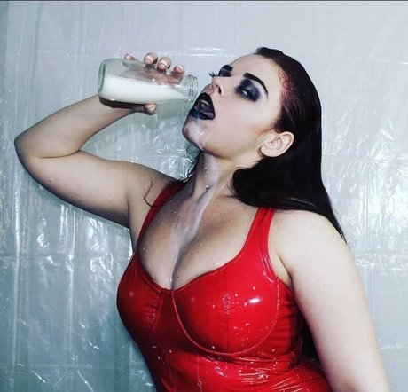 Thana Belladonna OnlyFans