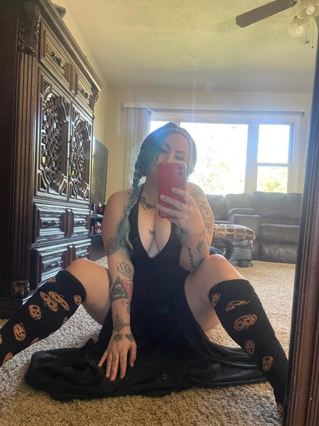 Goddess Enviii_ Nacktpornos auf OnlyFans