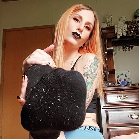 Miri Minxxx OnlyFans geleakt.