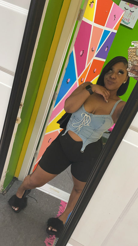 Tingzzz OnlyFans Inhalte