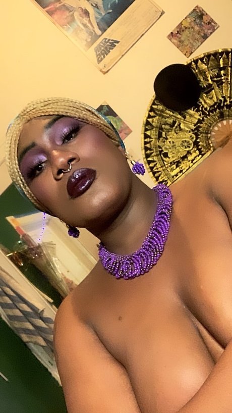 Ts Nikki OnlyFans Model Fotos