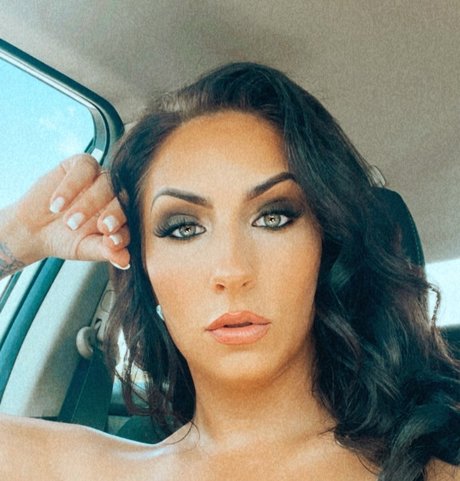 Miss Nicole Cara Nackt auf OnlyFans Leak