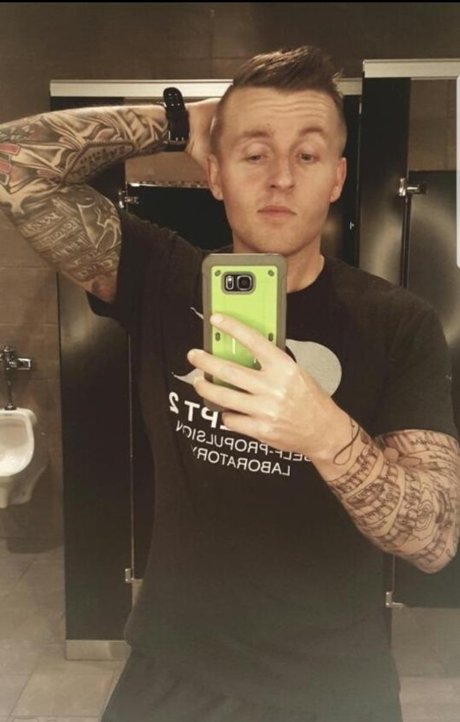 Justin Daniels Nacktbilder auf OnlyFans