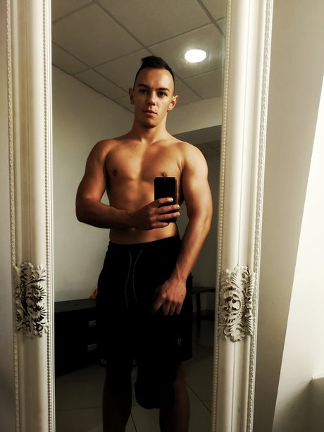 FitWith Flo Nacktbilder von OnlyFans geleakt