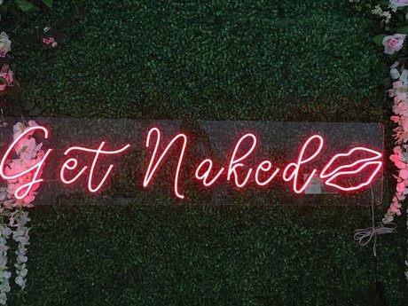 Rose and Stem Oben ohne OnlyFans