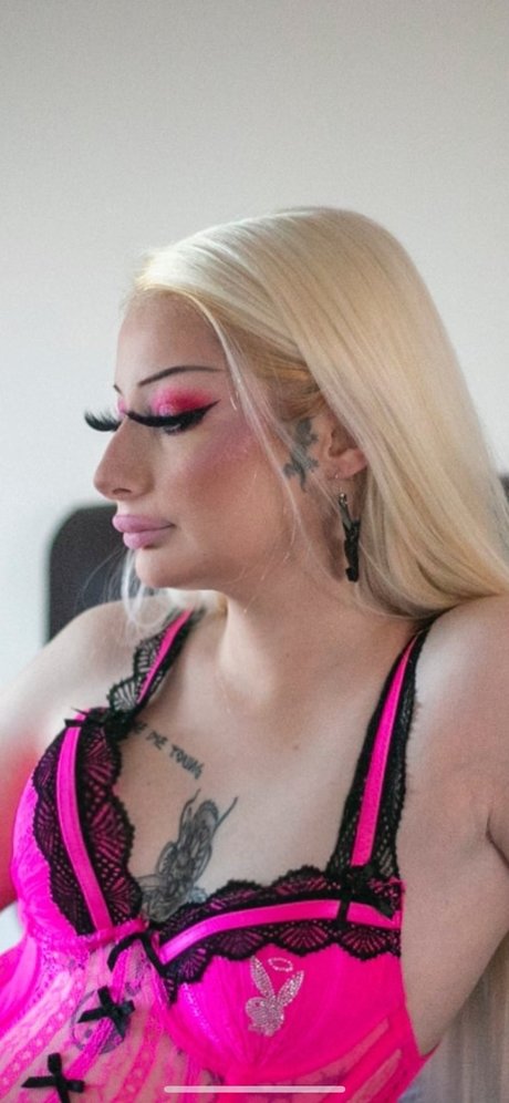 Hollie Pie VIP PAGE_ OnlyFans-Leaks