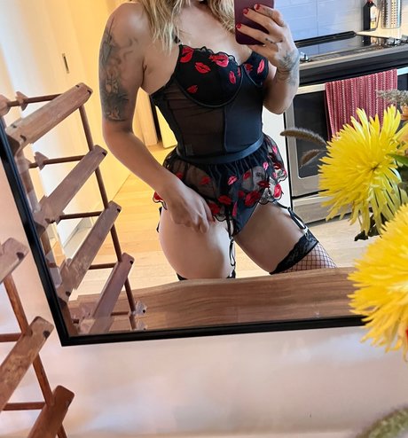 Savannah Sol Nacktbilder von OnlyFans