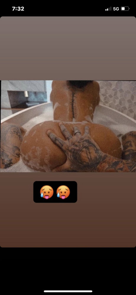 _MNYBagsz Titten OnlyFans