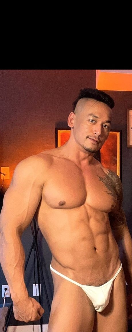 Han Cross OnlyFans kostenlos geleakt