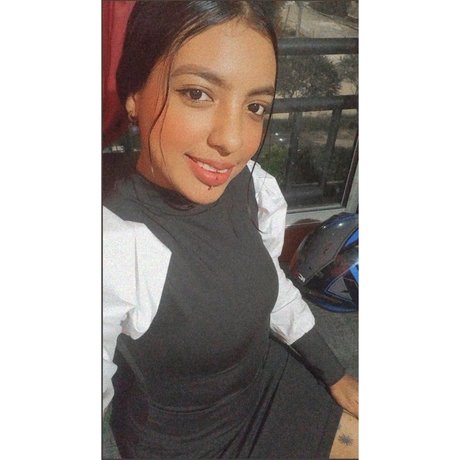 karo Nacktbilder OnlyFans Leaks