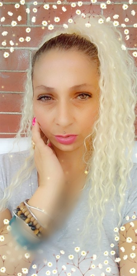 u9649146 OnlyFans explizite Inhalte