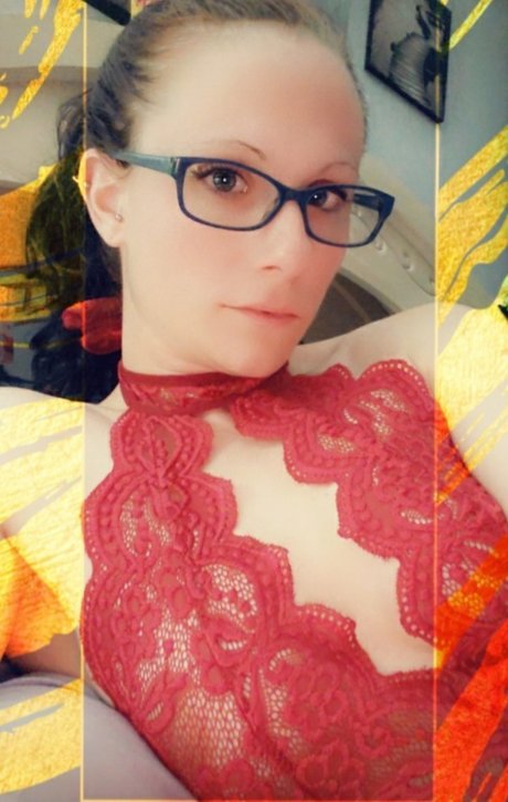 Hails Bells OnlyFans Bilder