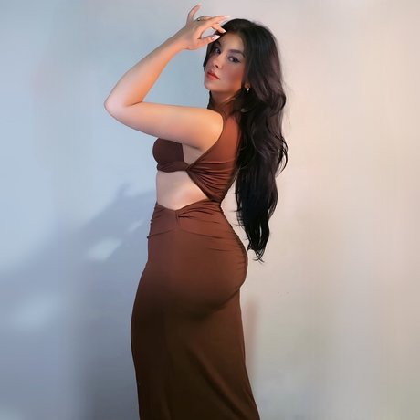 Mony Nacktpornos auf OnlyFans