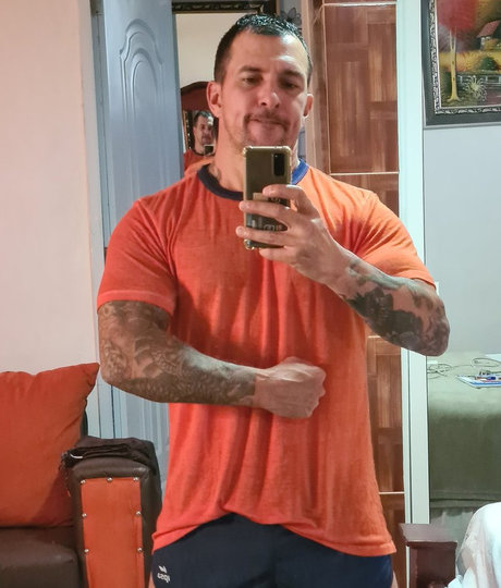 Monty Cash Nacktbilder von OnlyFans