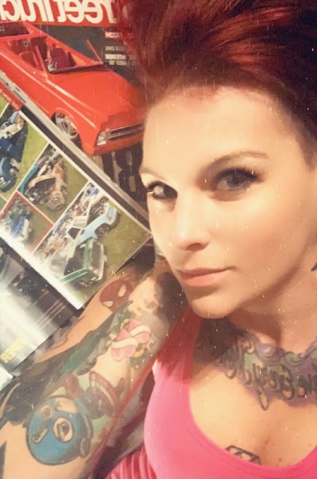 Asena Redd Nacktbilder von OnlyFans geleakt