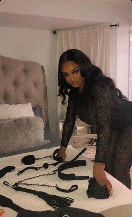 Midwestbarbie Calli_ OnlyFans-Leaks